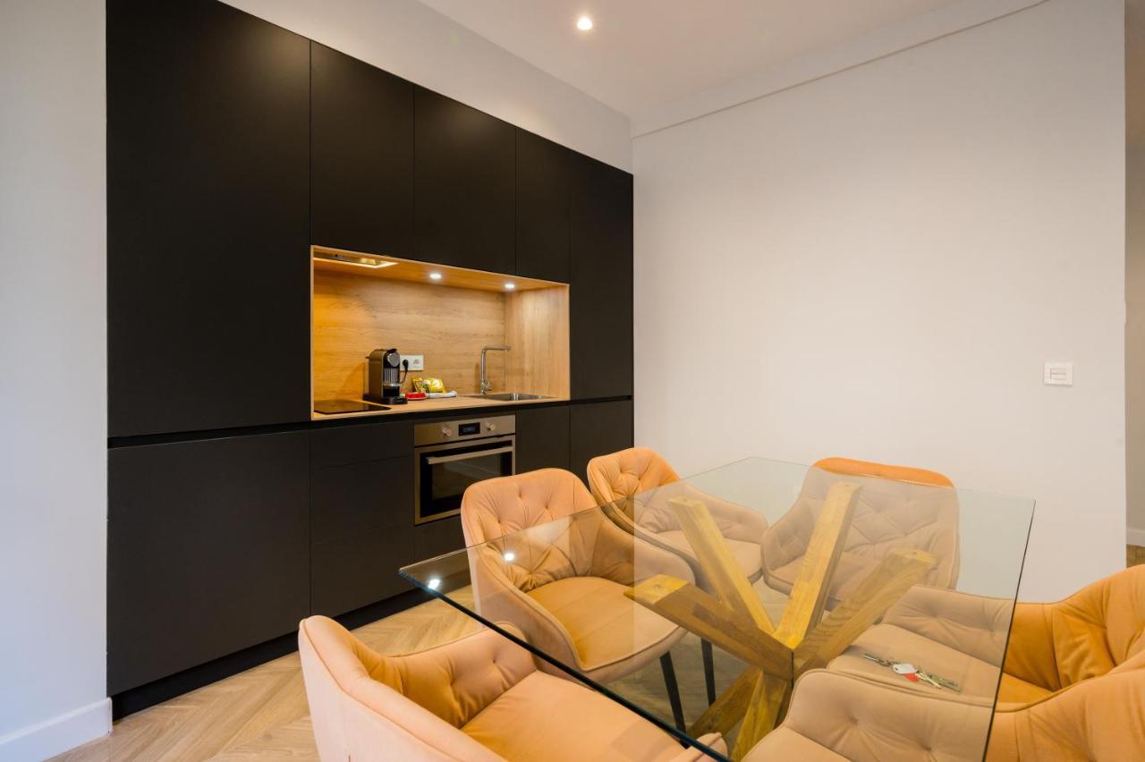 Elegant Apartment - 2 Bd 1 Bth - Center Sevilla Buitenkant foto